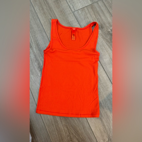 SKIMS Tops - Skims Tank Top